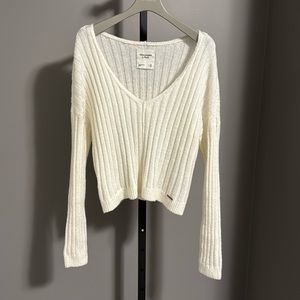 Abercrombie & Fitch sweater